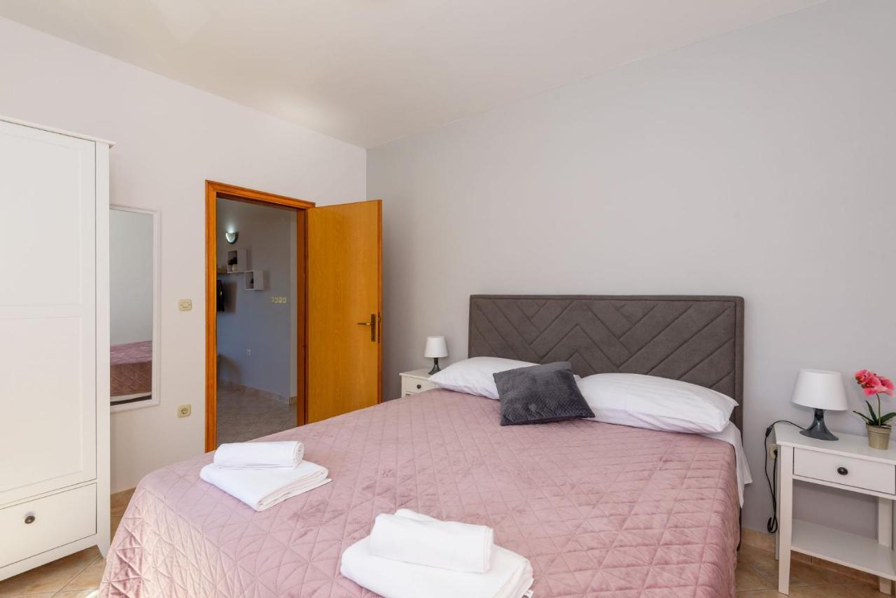 Apartments Bjelis Клек Екстериор снимка